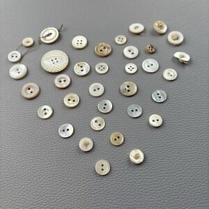 Mother Of Pearls Buttons 18 Lot. Two Hole Four Hole Round. White Iridescent